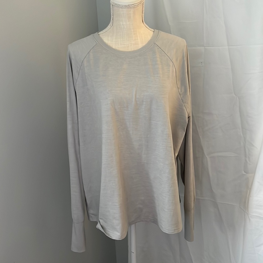 Avia Long Sleeve Activewear Top - Size XXL